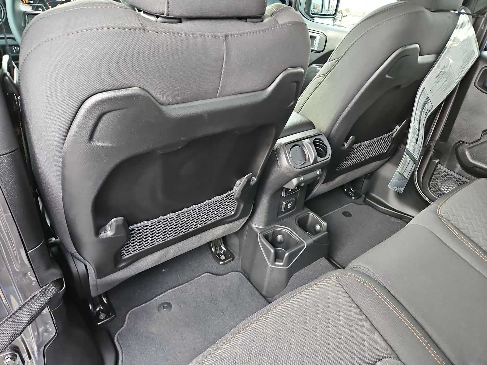 Thumbnail: 2026 Jeep Gladiator - 17