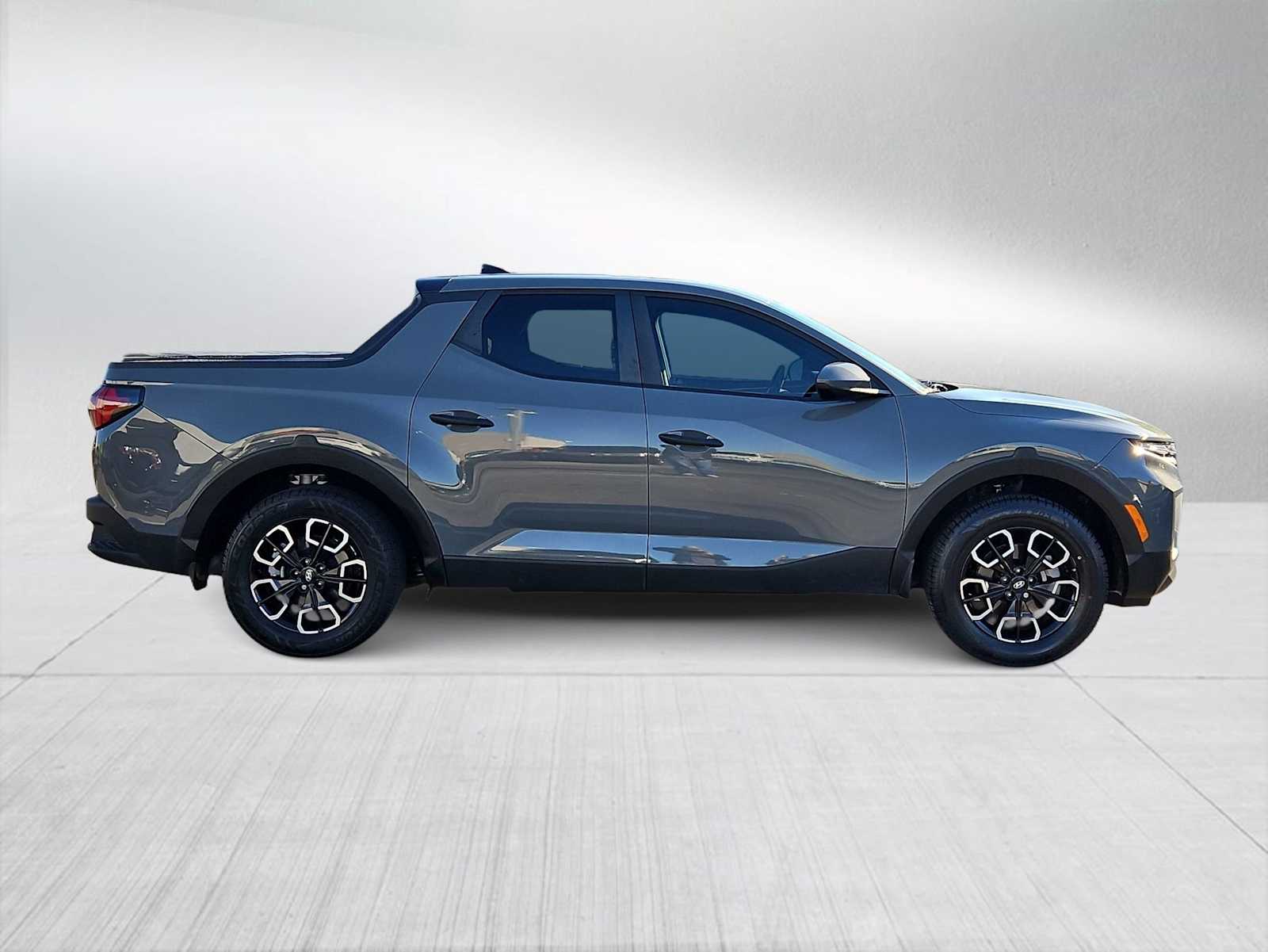 Thumbnail: 2023 Hyundai Santa Cruz - 9