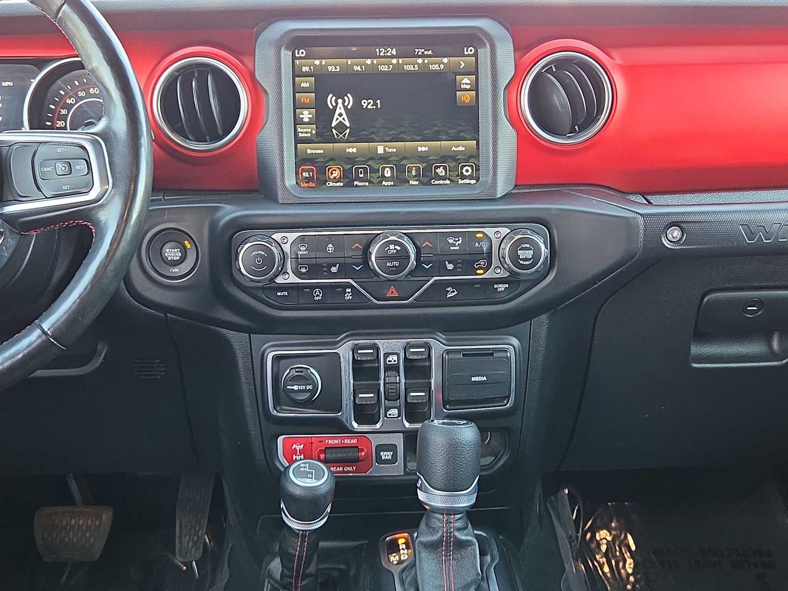 Thumbnail: 2020 Jeep Wrangler - 29