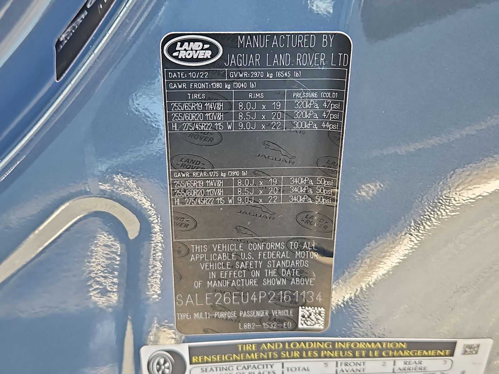 Thumbnail: 2023 Land Rover Defender - 38