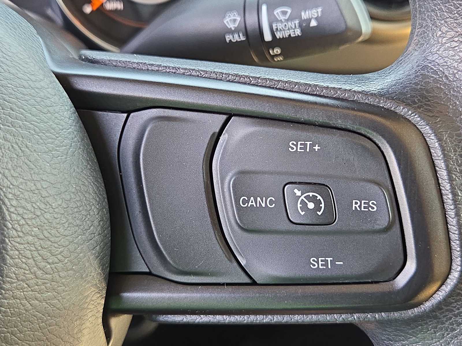 Thumbnail: 2021 Jeep Gladiator - 26