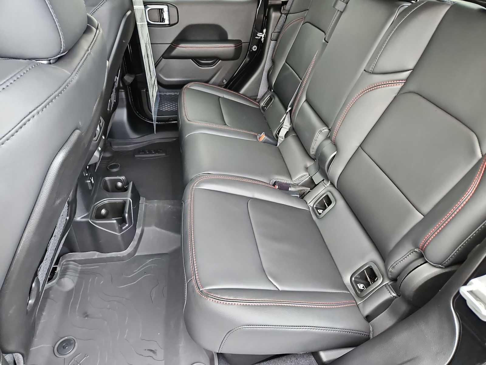 Thumbnail: 2026 Jeep Gladiator - 19