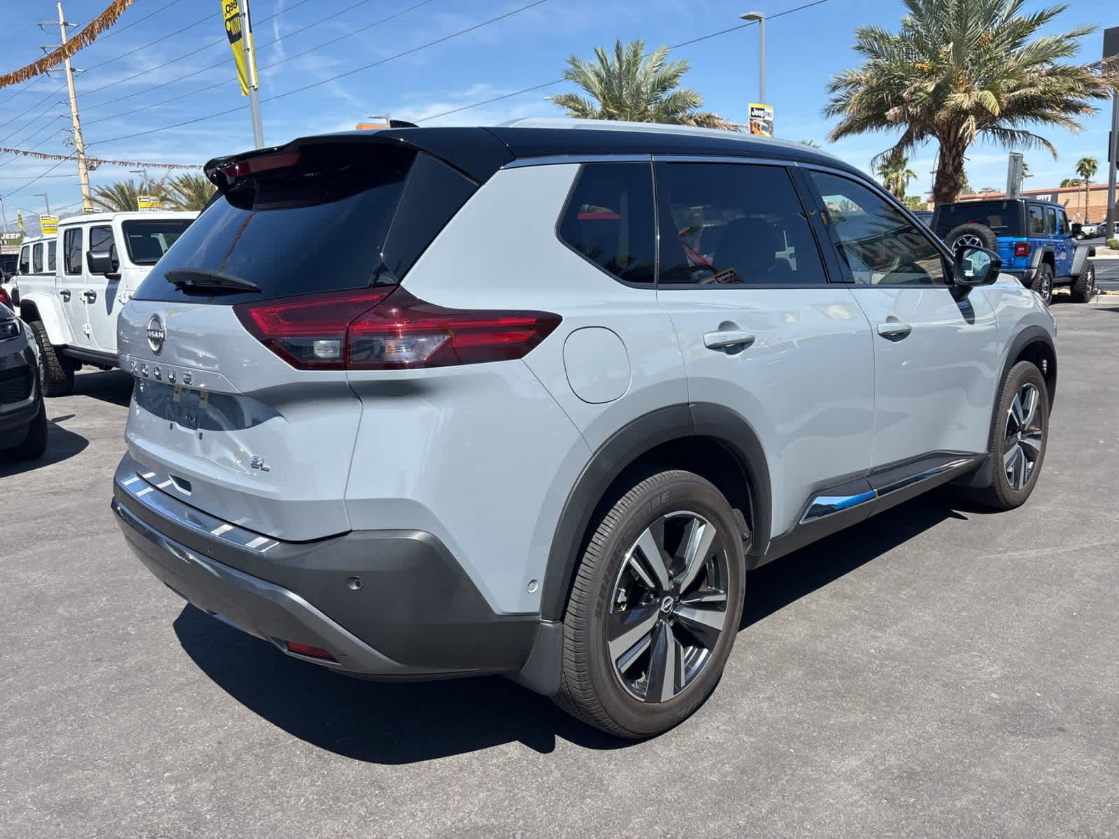 Thumbnail: 2022 Nissan Rogue - 5