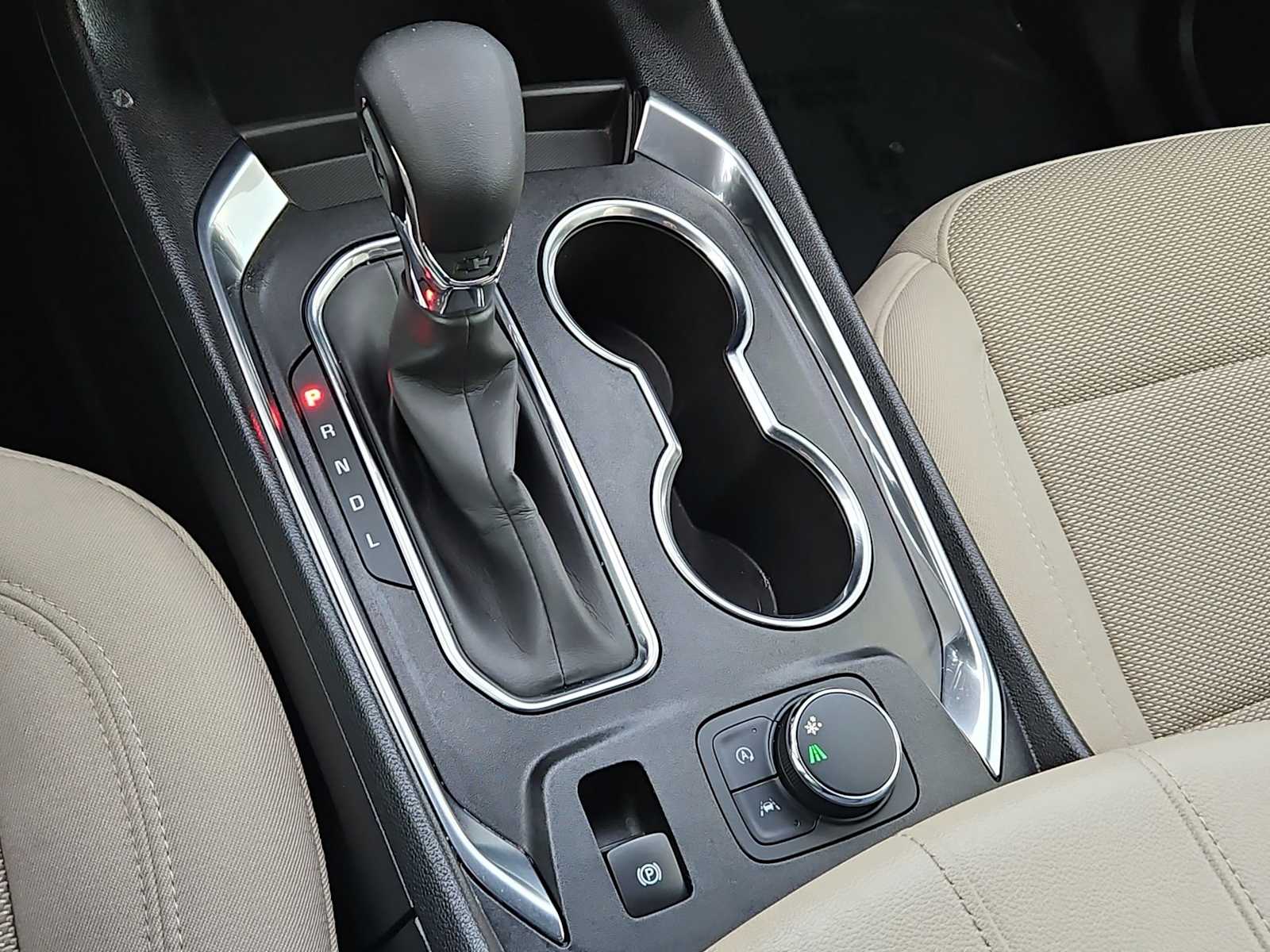 Thumbnail: 2022 Chevrolet Traverse - 30