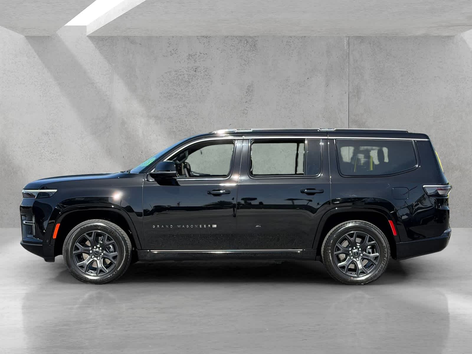 Thumbnail: 2026 Jeep Grand Wagoneer - 2