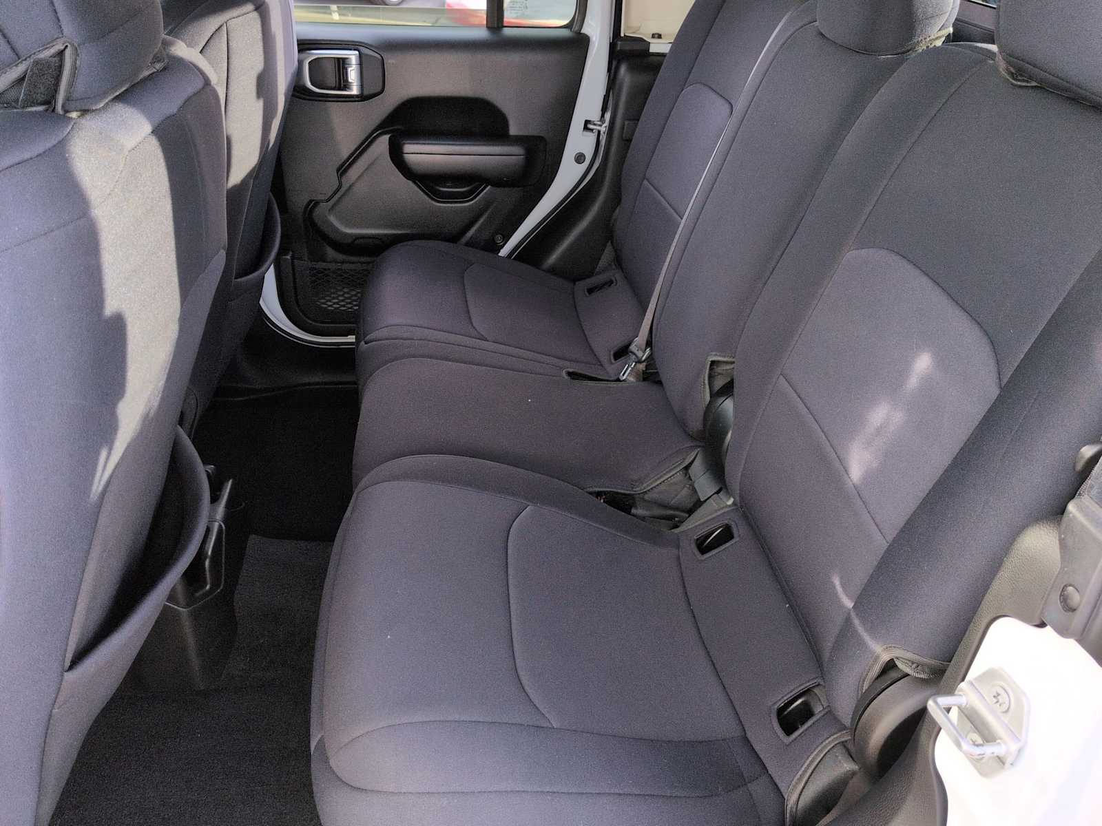 Thumbnail: 2021 Jeep Gladiator - 20