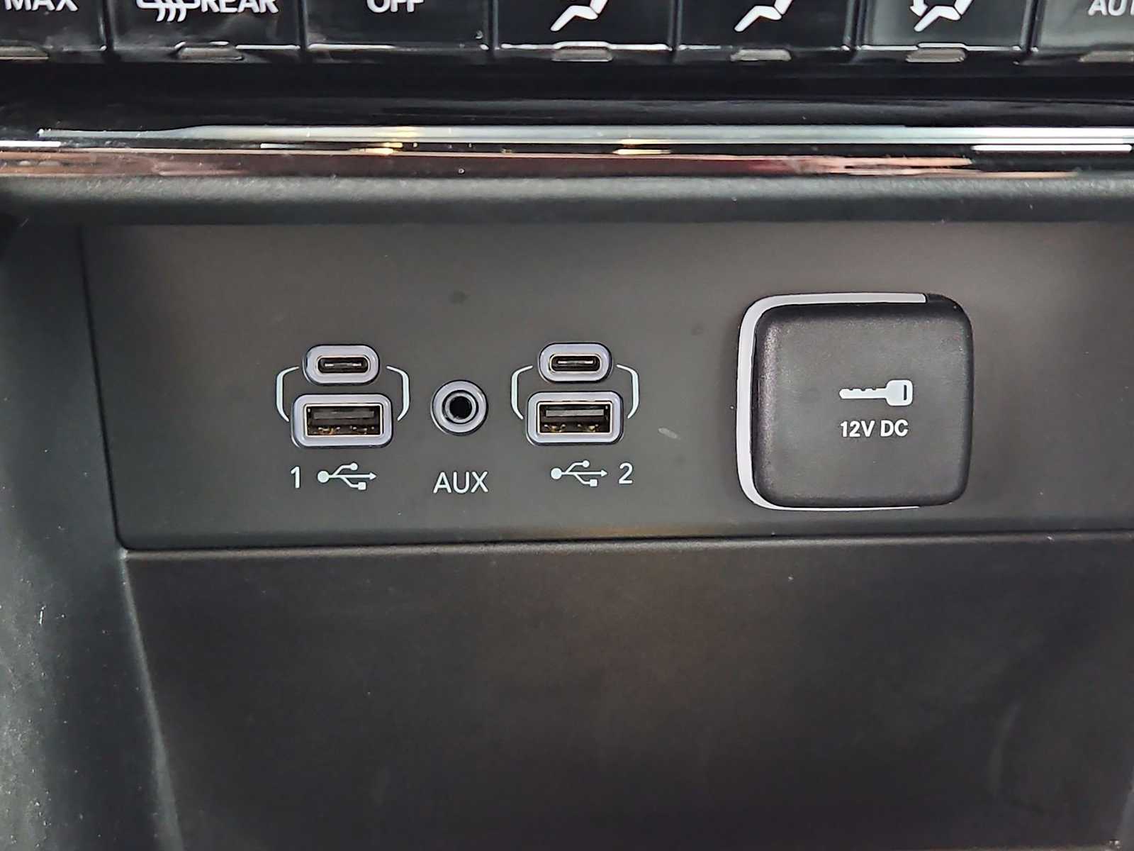 Thumbnail: 2023 Jeep Grand Cherokee - 33