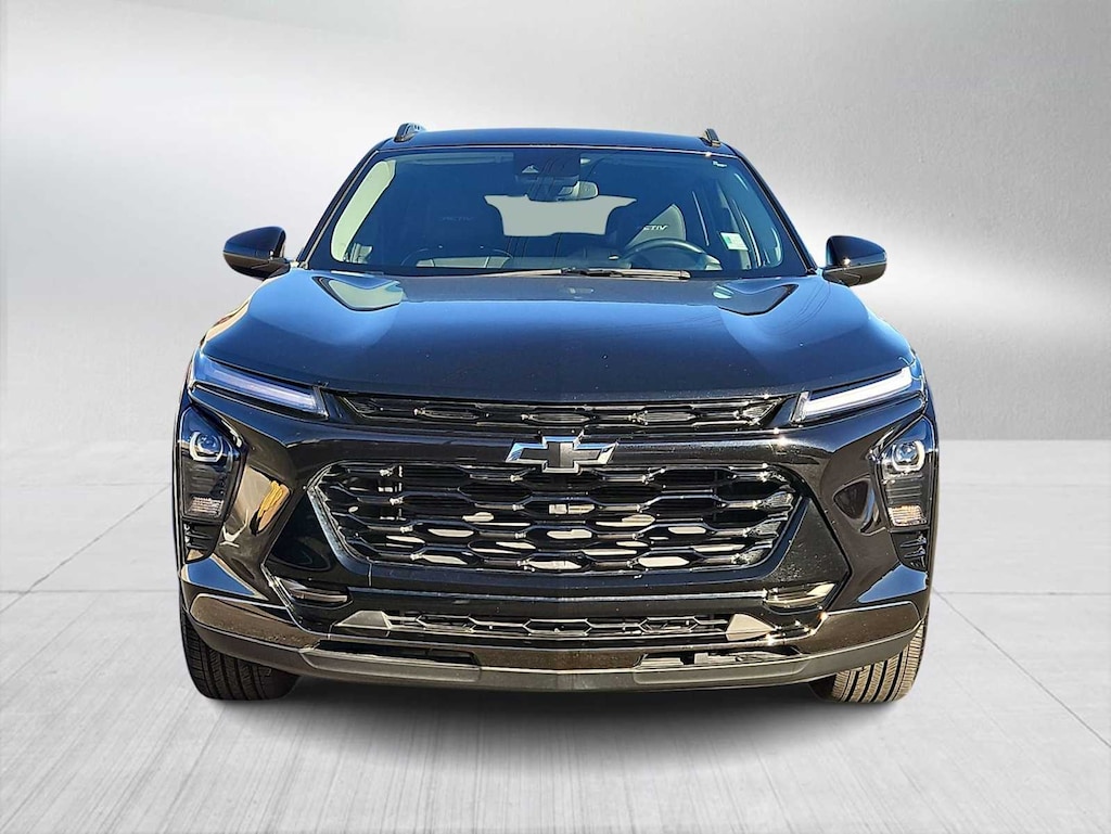 Used 2025 Chevrolet Trax Activ SUV