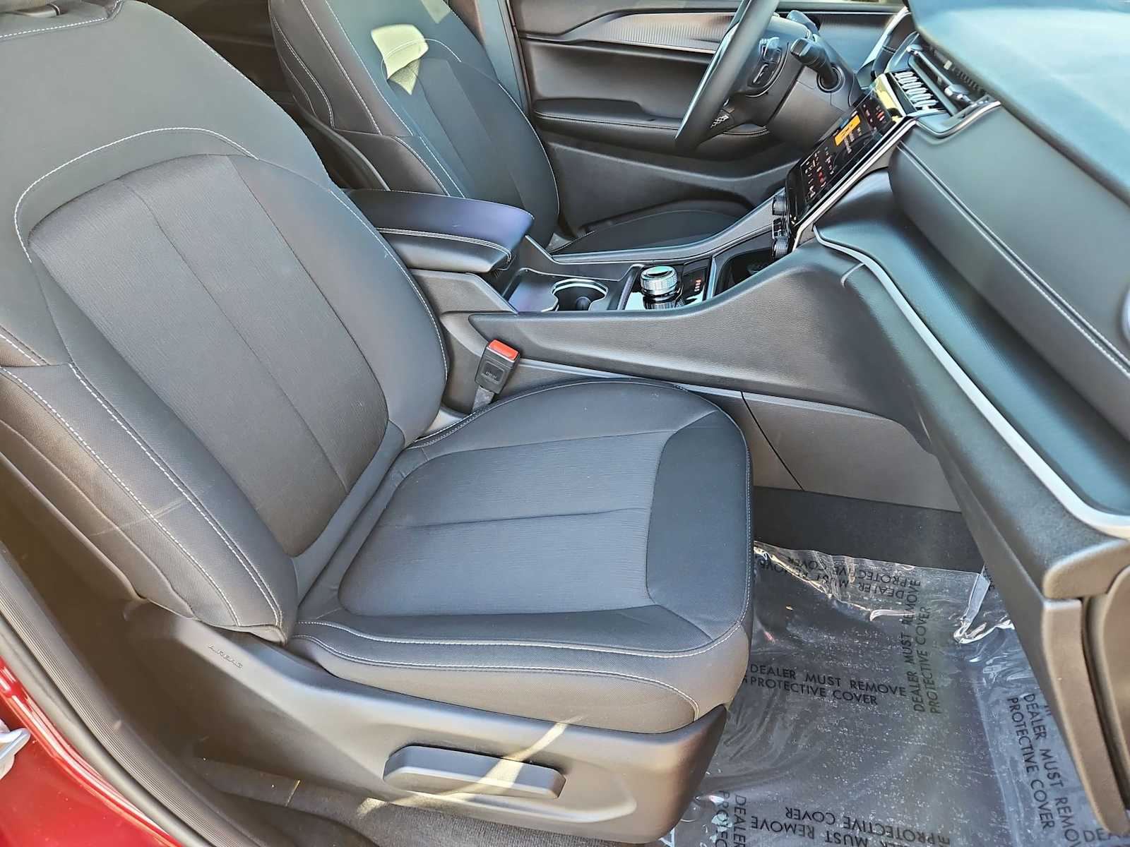 Thumbnail: 2025 Jeep Grand Cherokee - 23