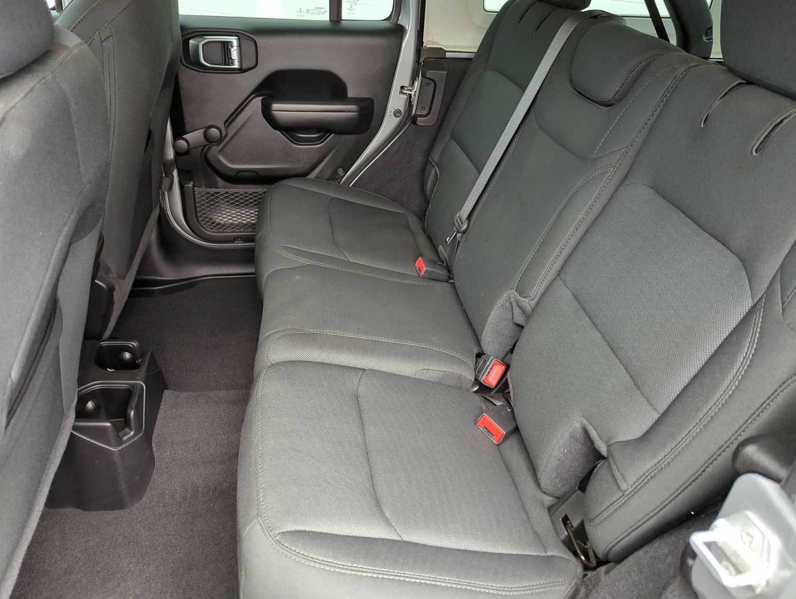 Thumbnail: 2021 Jeep Wrangler - 18