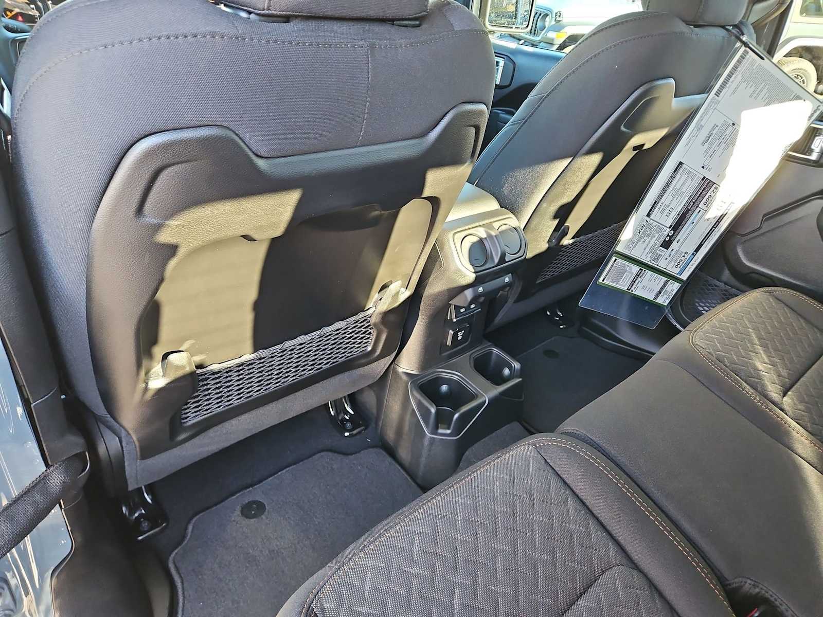 Thumbnail: 2026 Jeep Gladiator - 17