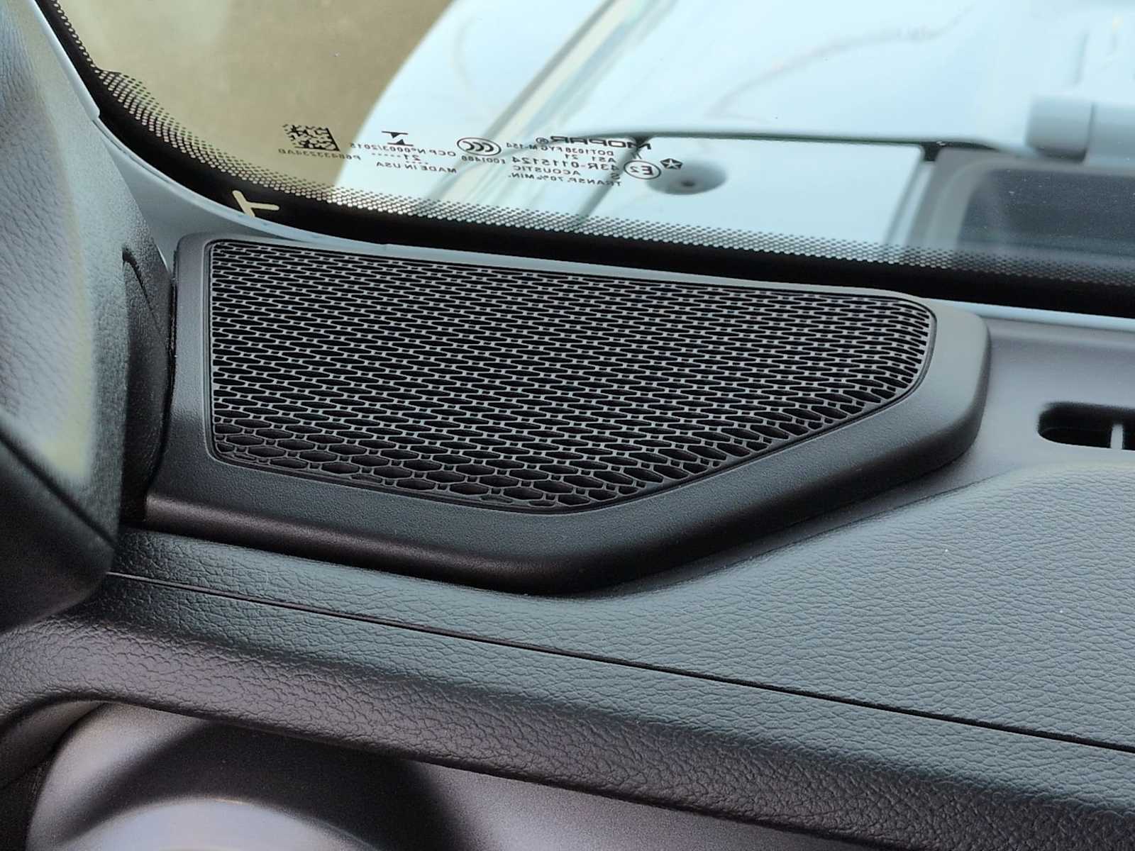 Thumbnail: 2021 Jeep Gladiator - 31