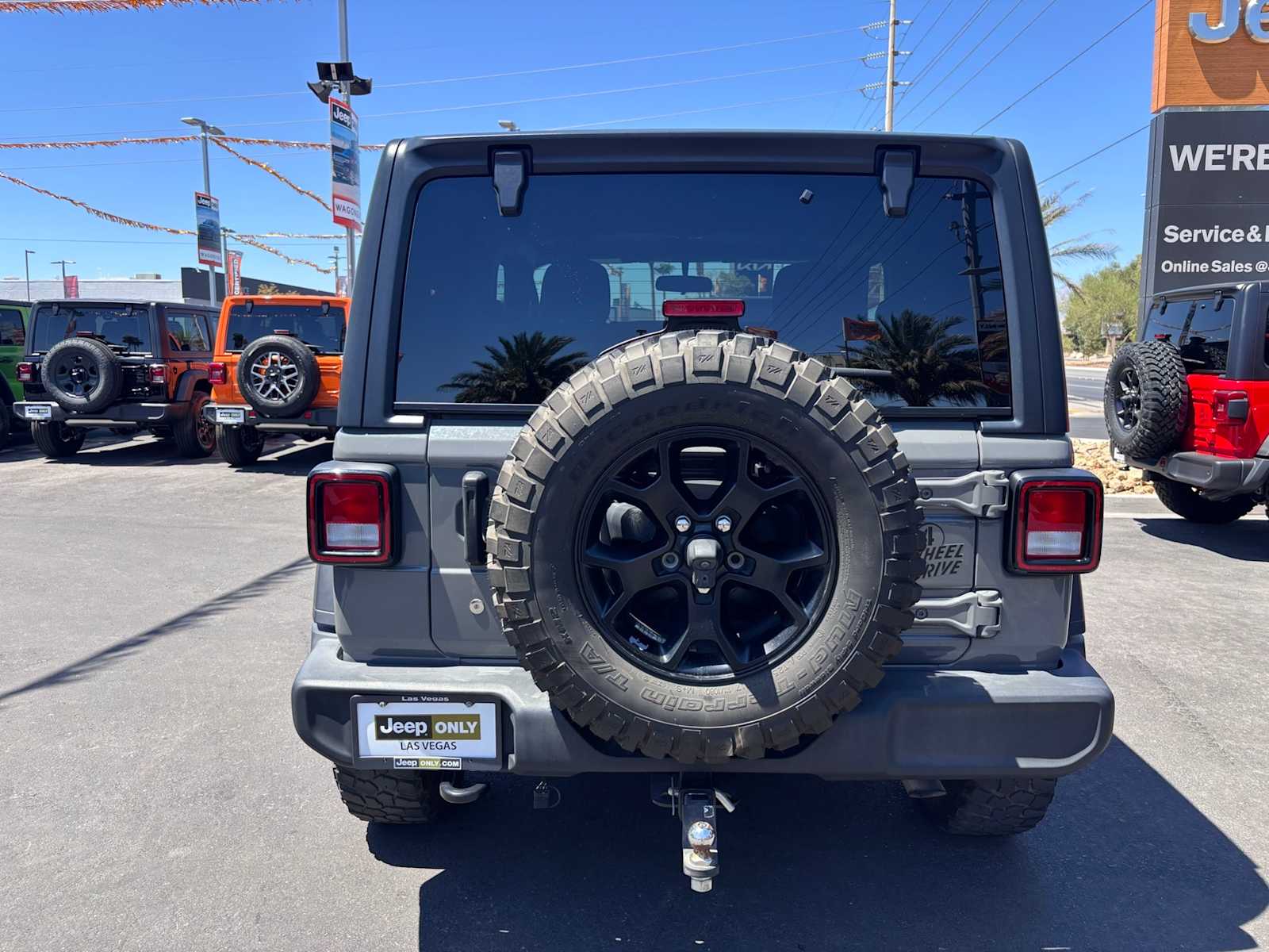 Thumbnail: 2021 Jeep Wrangler - 6