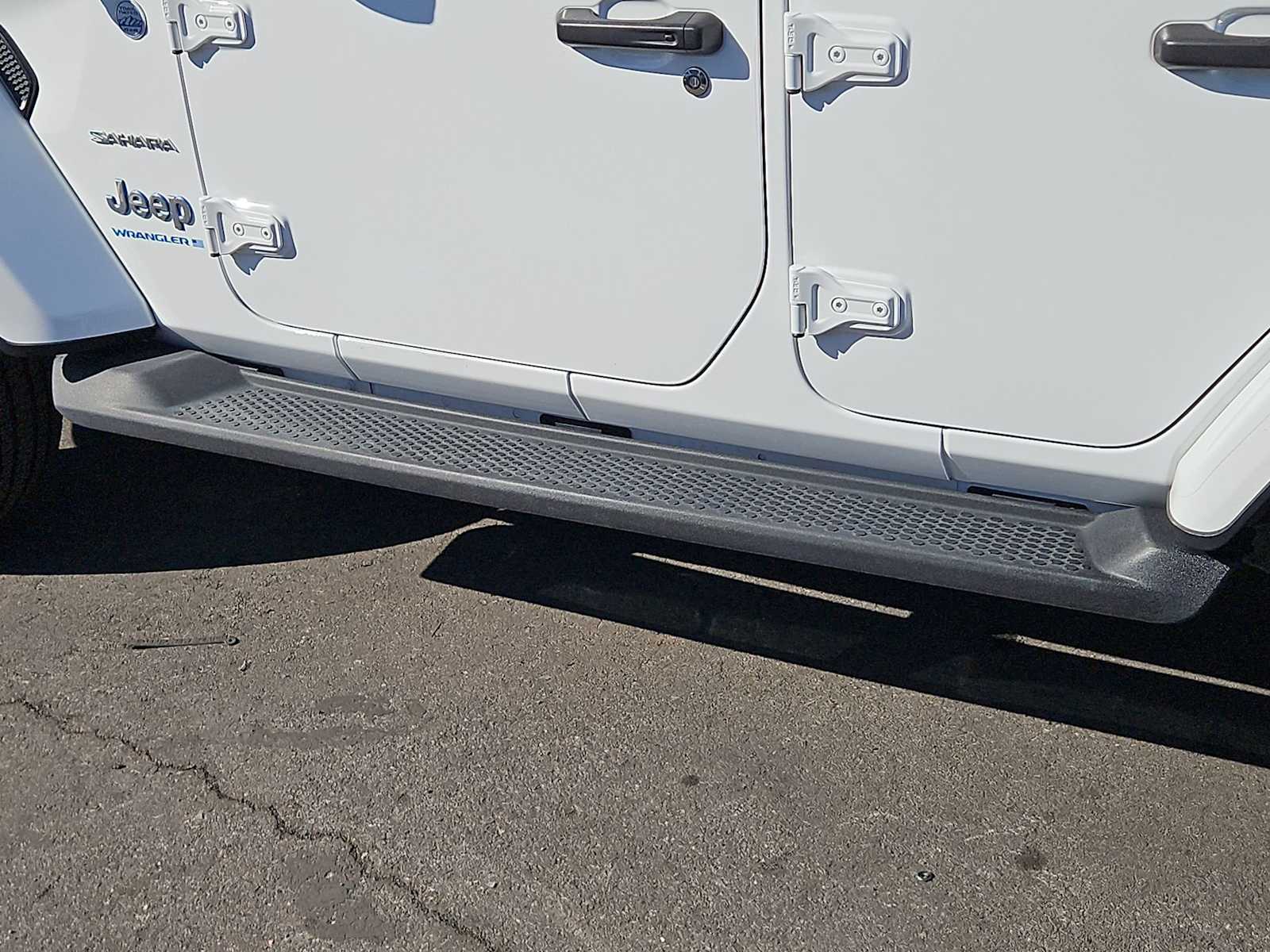 Thumbnail: 2023 Jeep Wrangler - 36