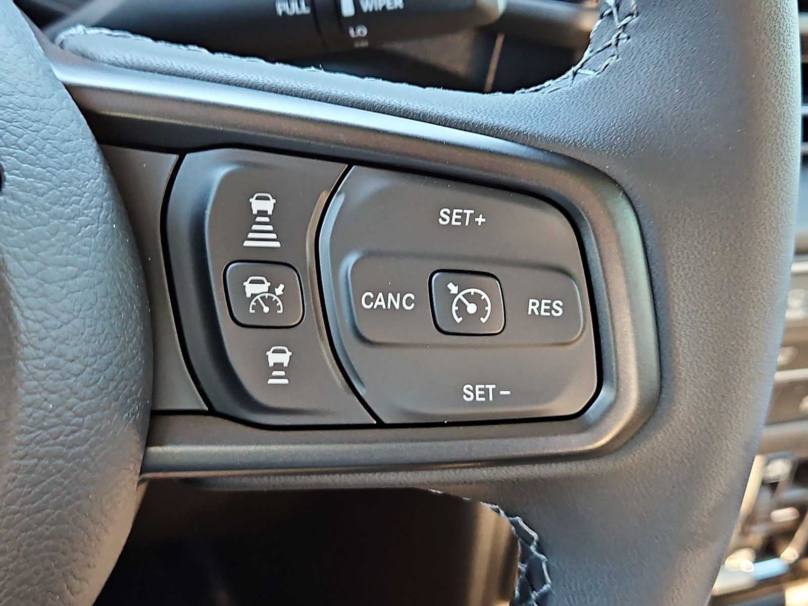 Thumbnail: 2026 Jeep Gladiator - 23