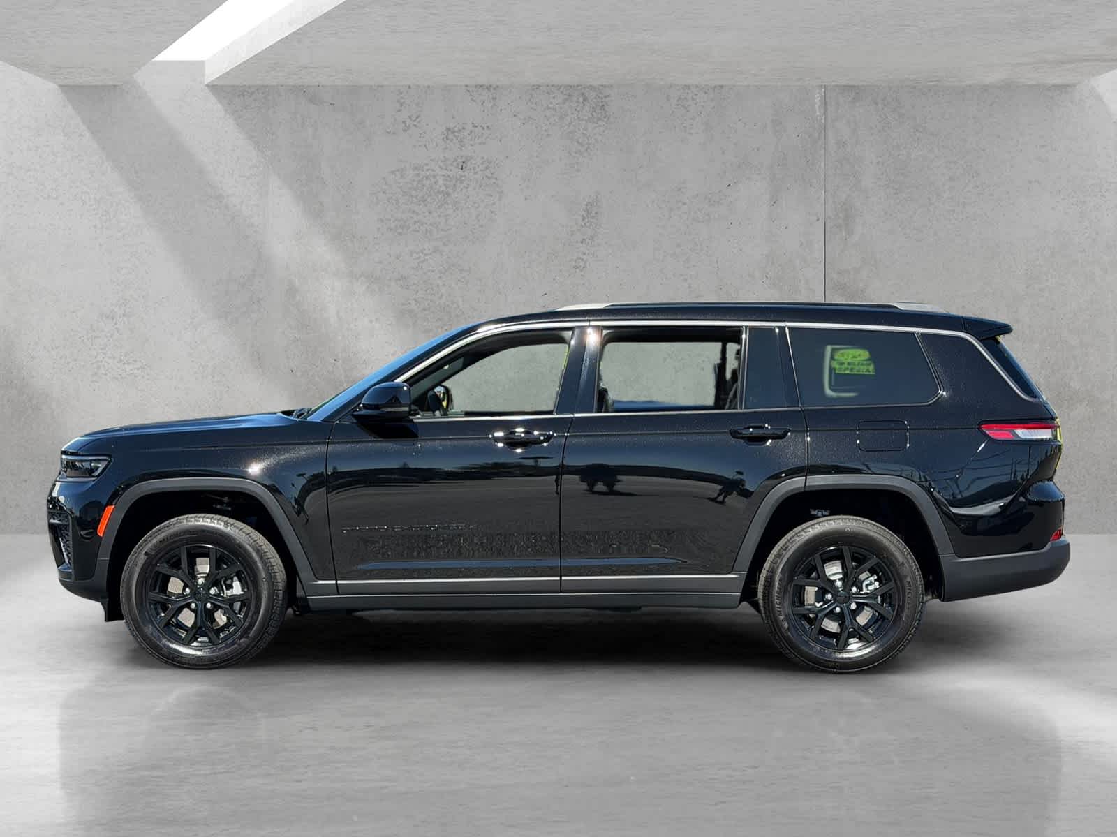 Thumbnail: 2026 Jeep Grand Cherokee L - 2