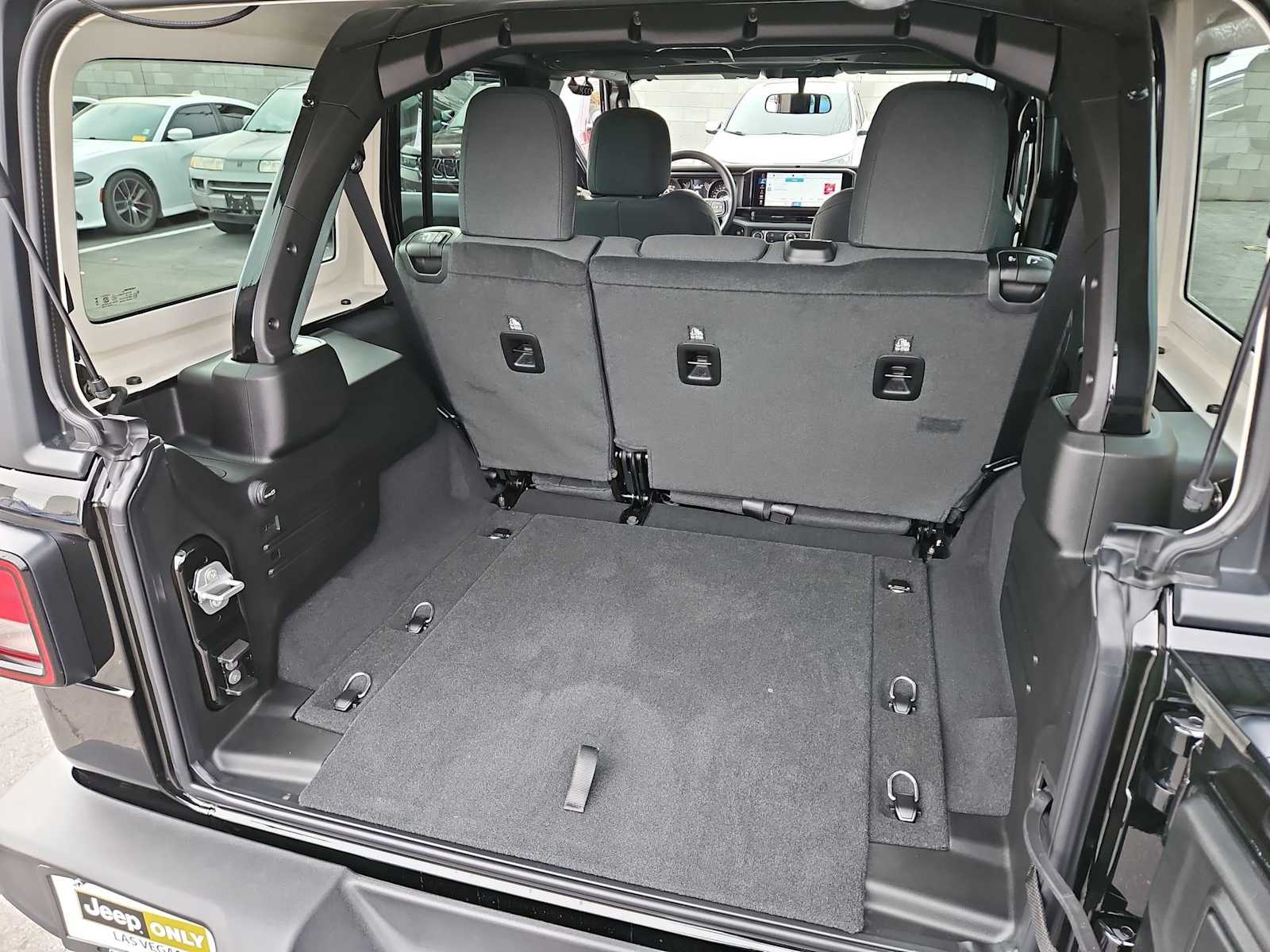 Thumbnail: 2026 Jeep Wrangler - 31