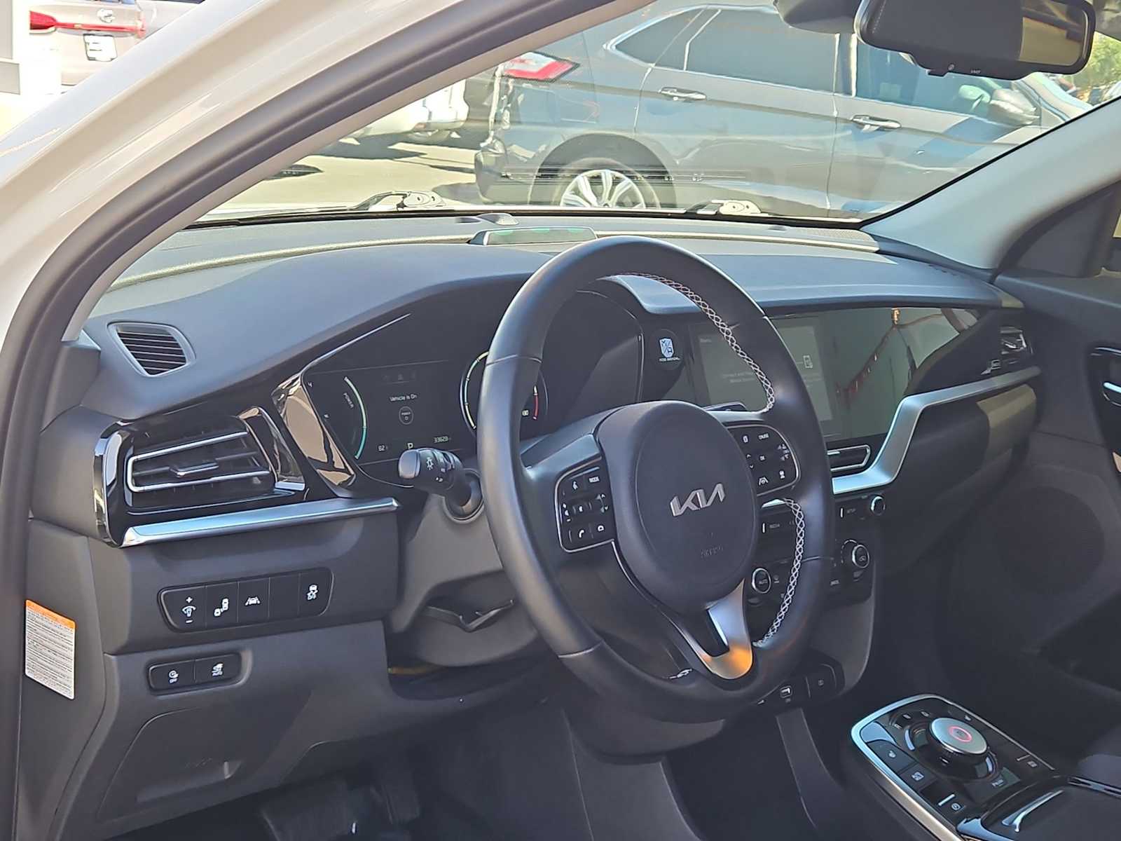 2022 Kia Niro S 10
