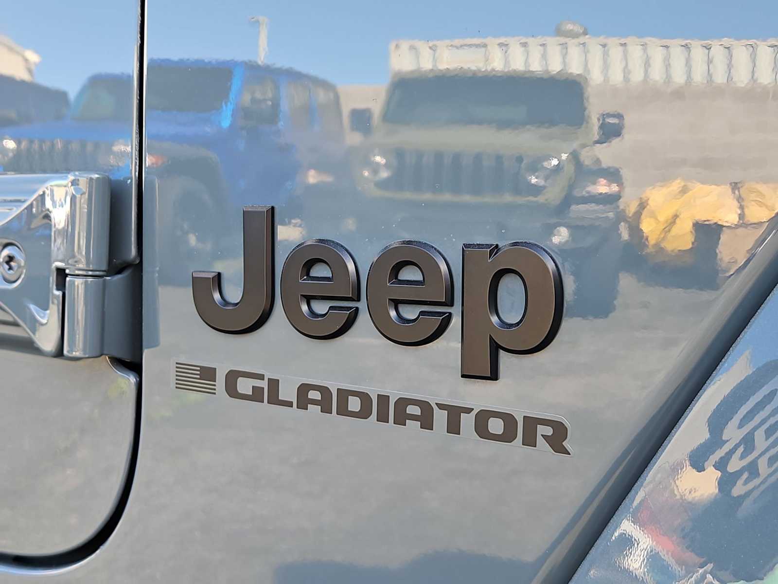 Thumbnail: 2026 Jeep Gladiator - 12