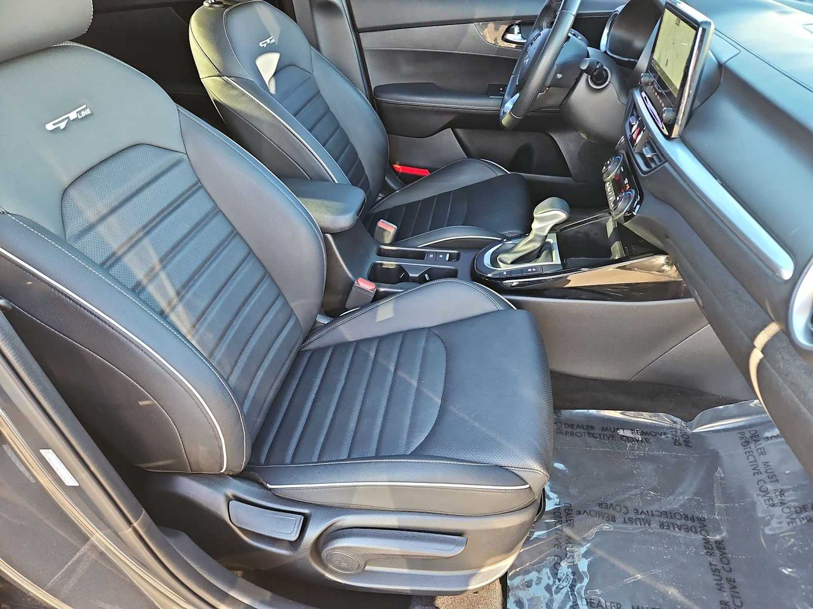 Thumbnail: 2023 Kia Forte - 23