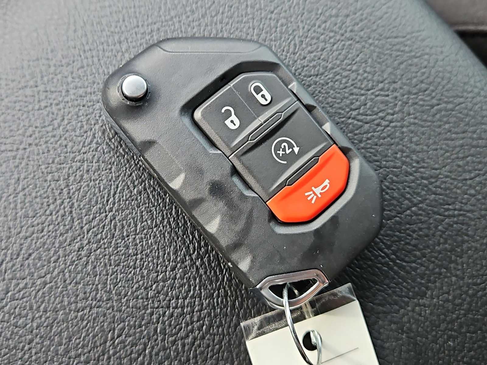 Thumbnail: 2026 Jeep Gladiator - 33