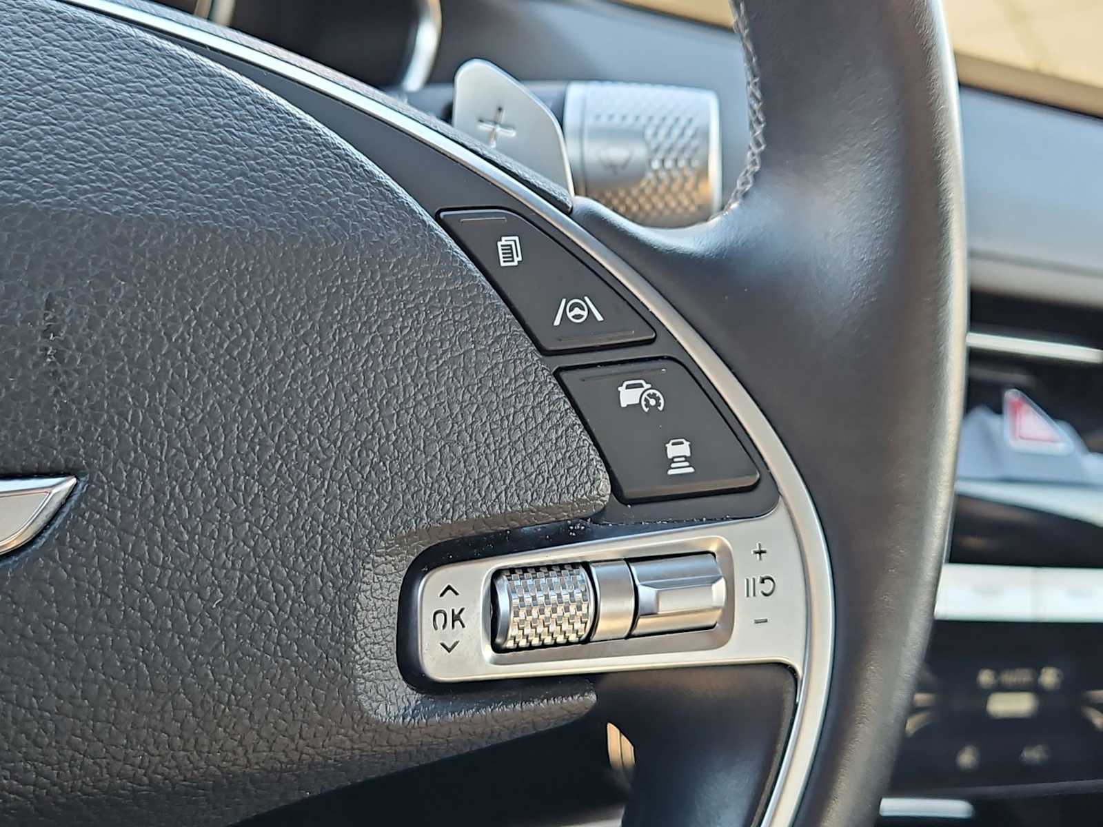 Thumbnail: 2023 Genesis G80 - 23