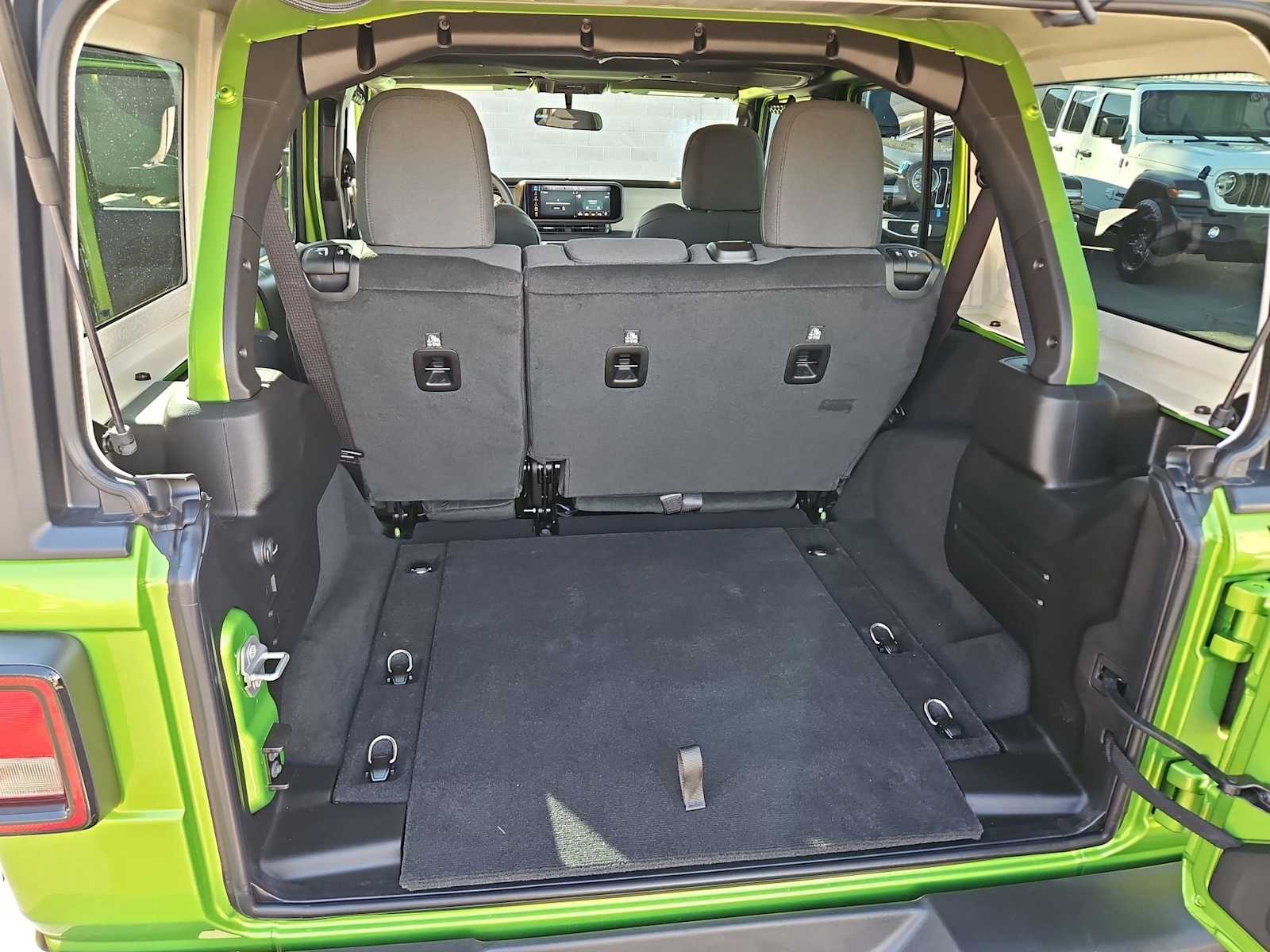 Thumbnail: 2026 Jeep Wrangler - 31