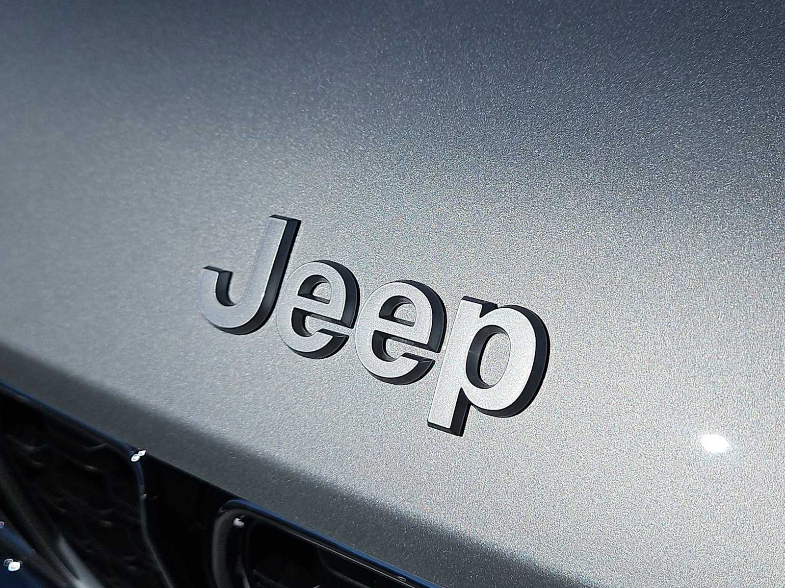 Thumbnail: 2025 Jeep Grand Cherokee - 11