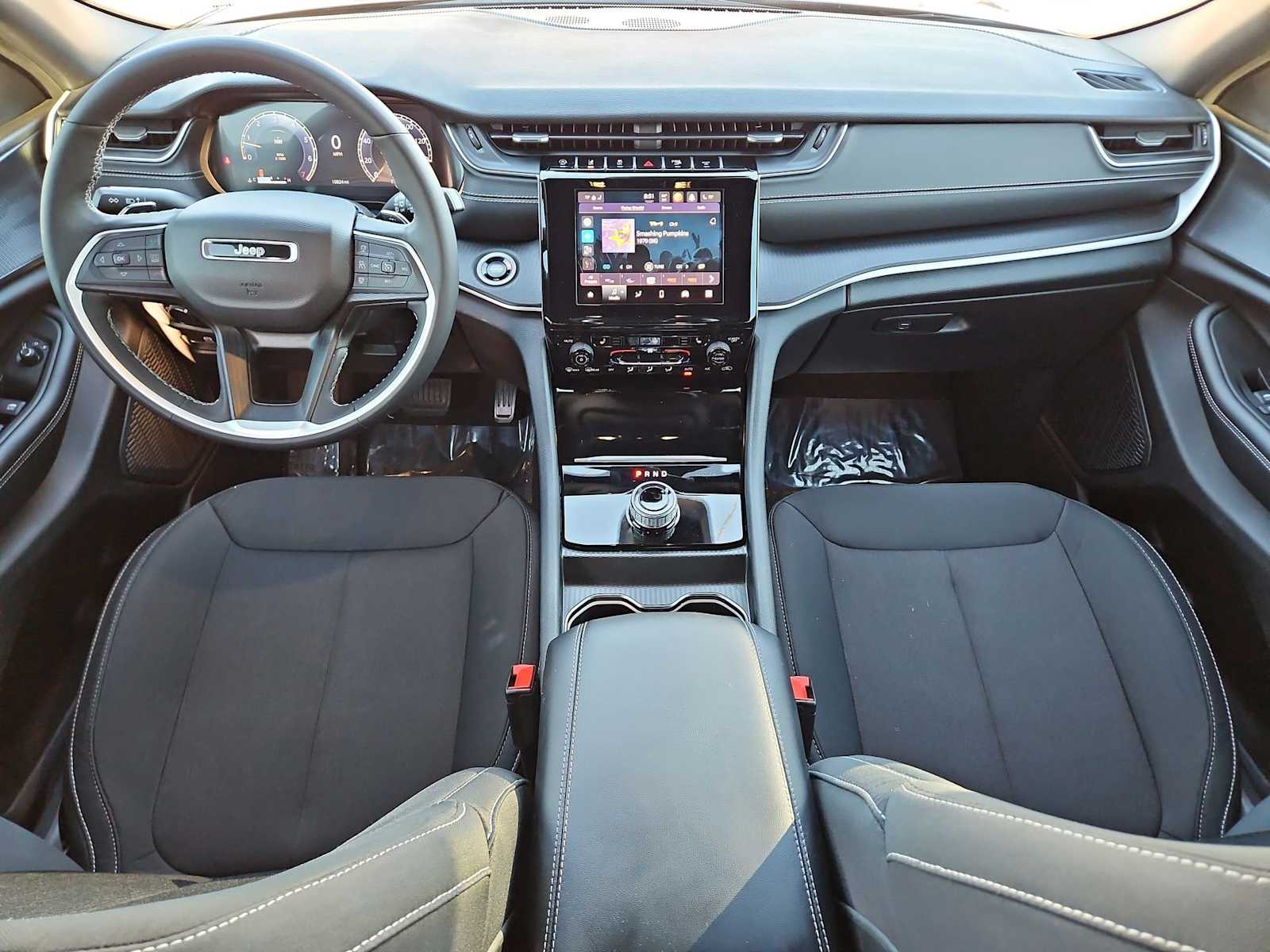 Thumbnail: 2025 Jeep Grand Cherokee - 16