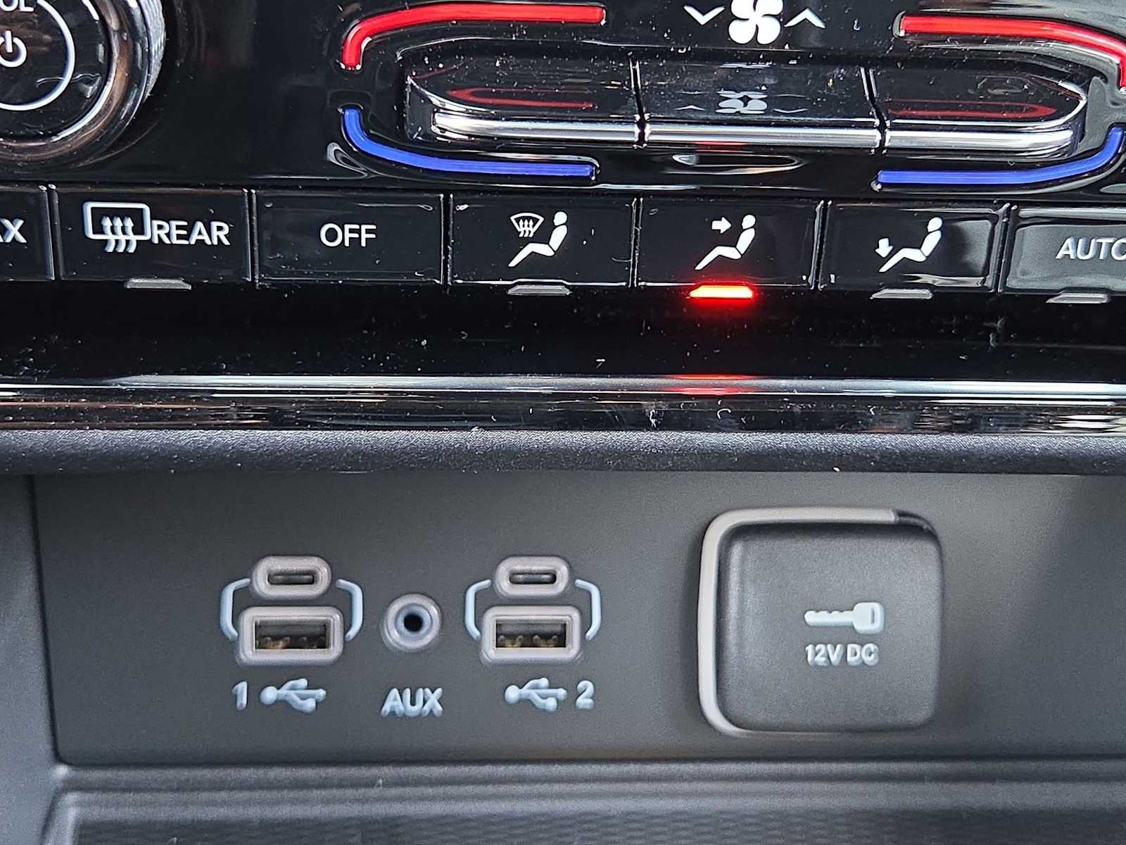 Thumbnail: 2025 Jeep Grand Cherokee - 31