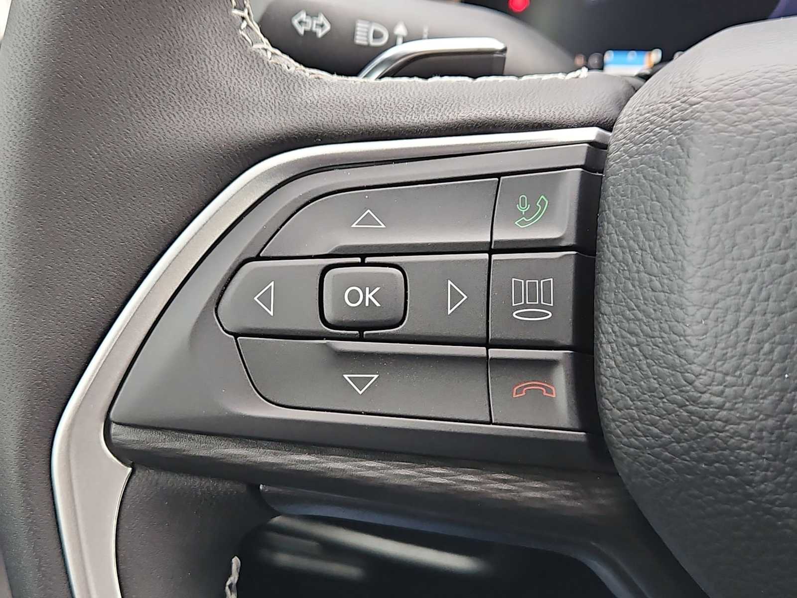 Thumbnail: 2025 Jeep Grand Cherokee L - 23