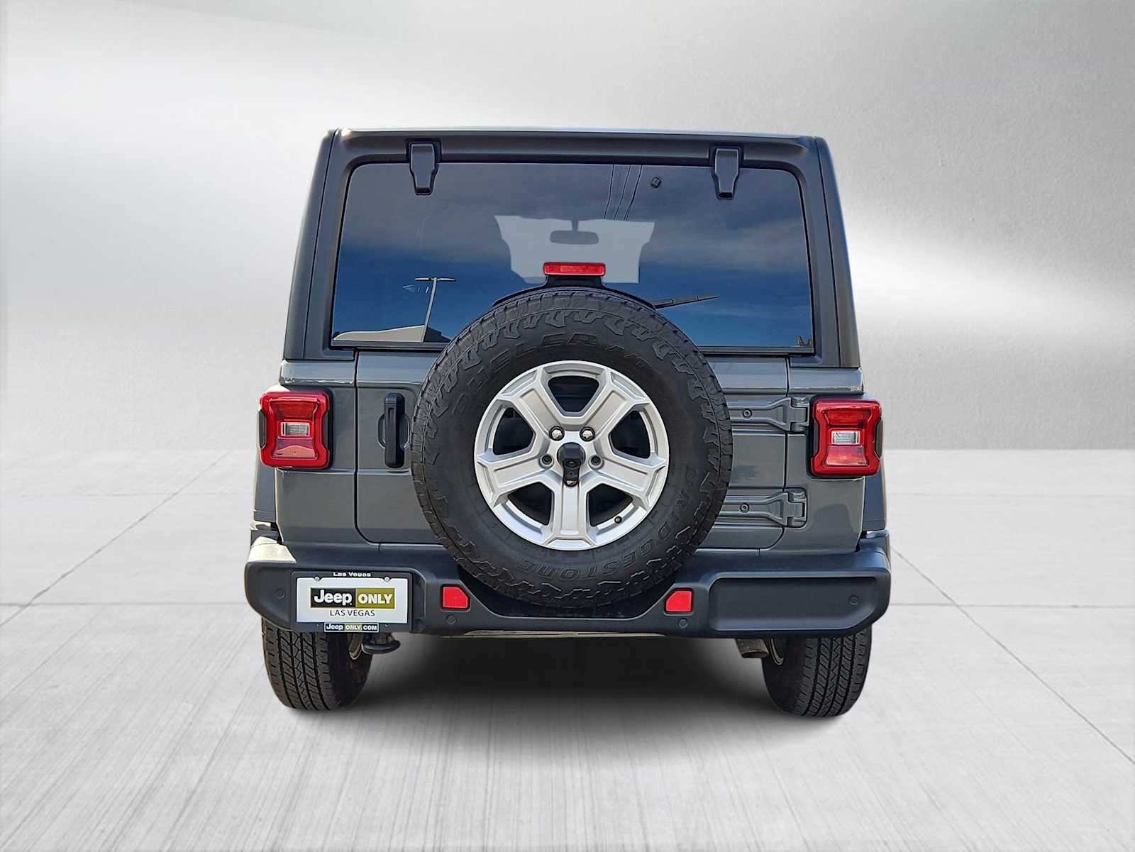 Thumbnail: 2021 Jeep Wrangler - 7