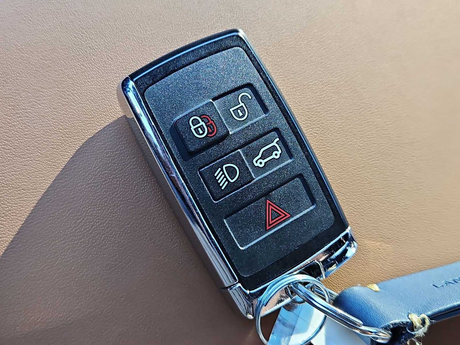 Thumbnail: 2023 Land Rover Defender - 37