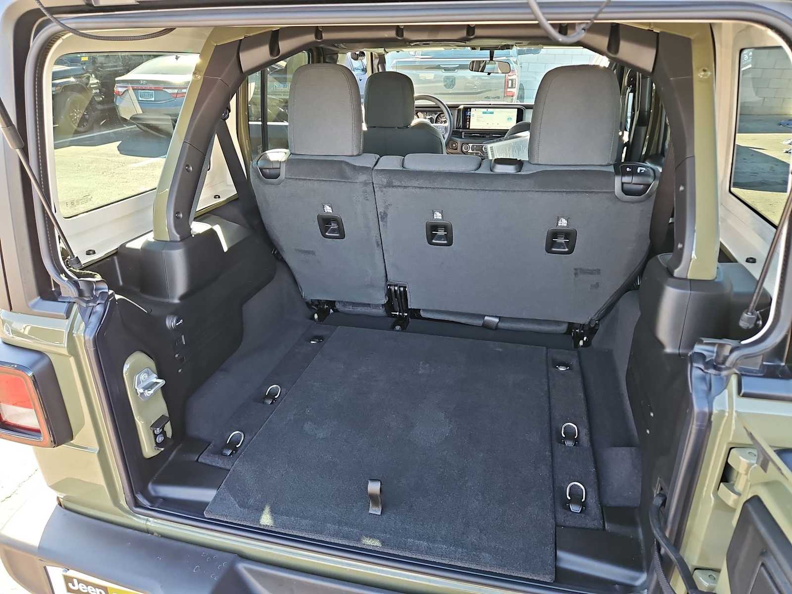 Thumbnail: 2026 Jeep Wrangler - 31