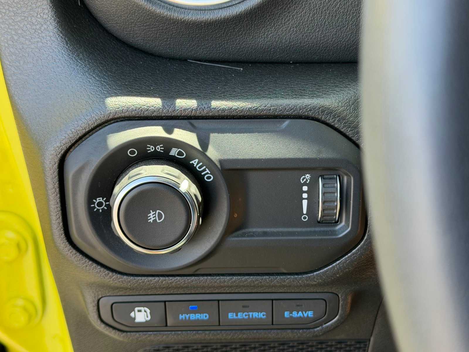 Thumbnail: 2023 Jeep Wrangler - 11
