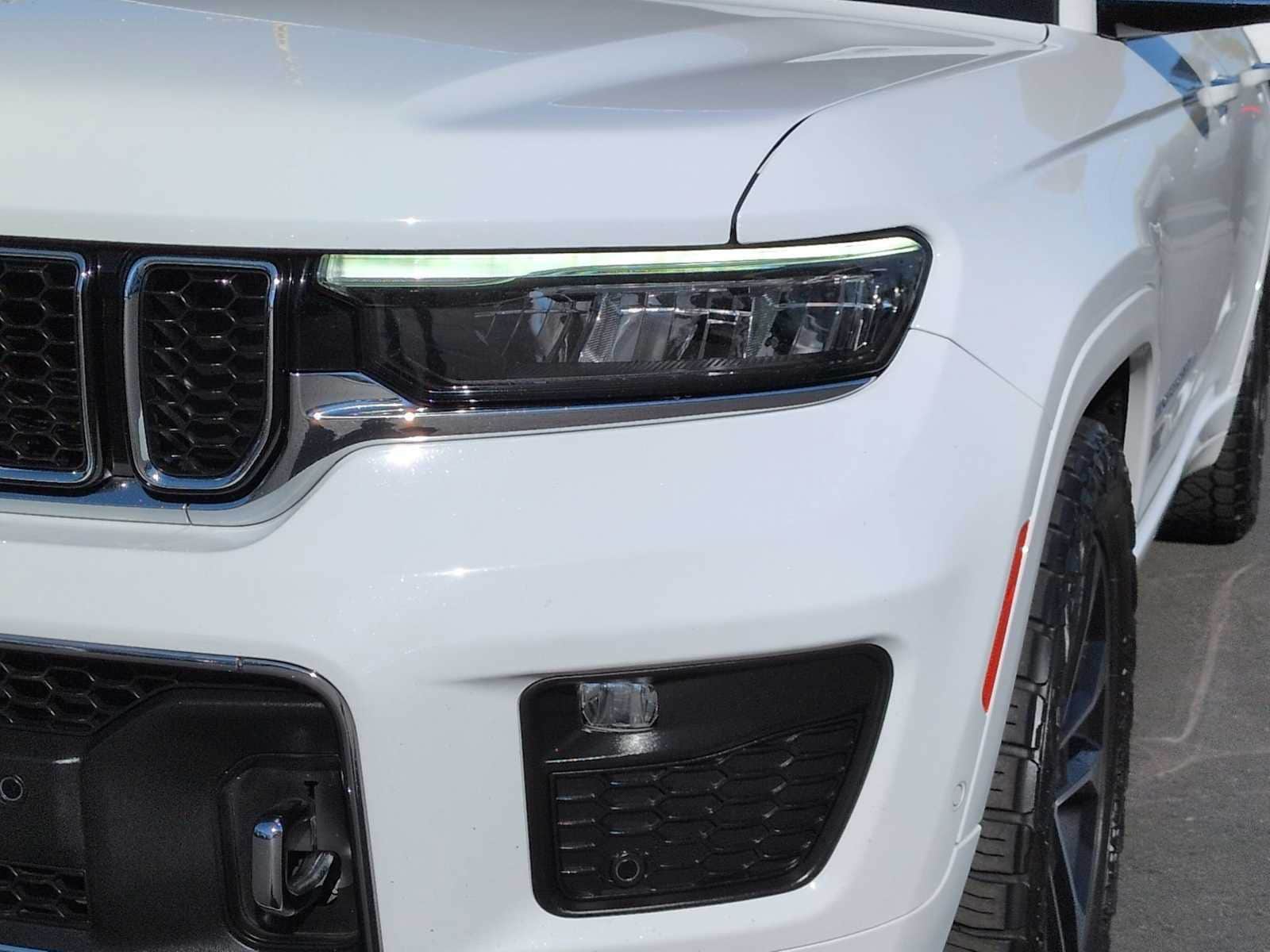 Thumbnail: 2022 Jeep Grand Cherokee L - 11