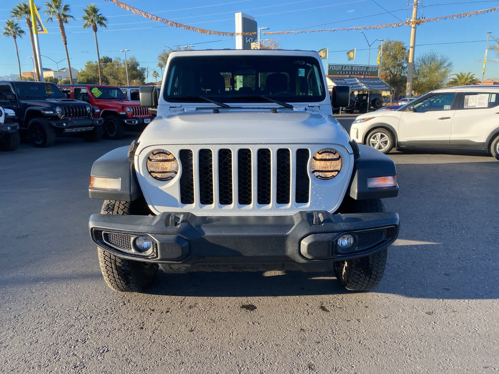 Thumbnail: 2020 Jeep Gladiator - 2