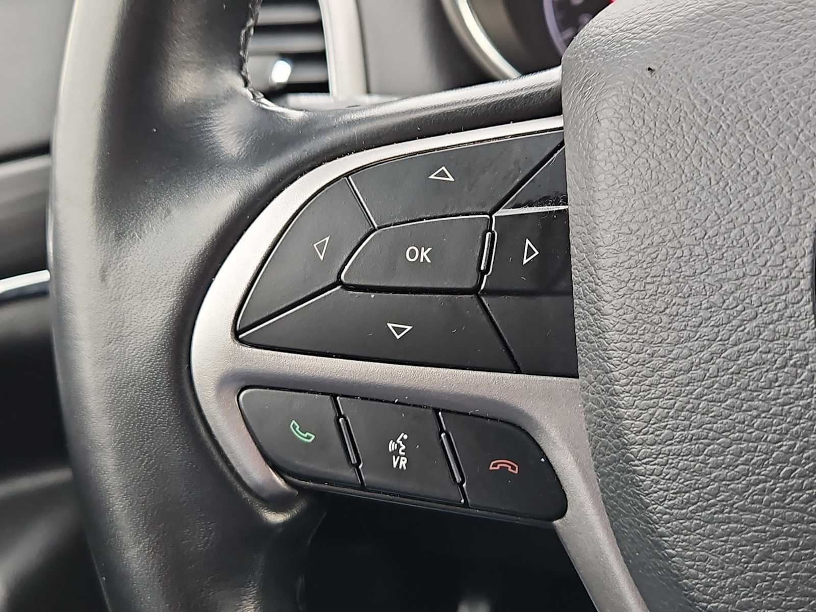 Thumbnail: 2022 Jeep Grand Cherokee - 41