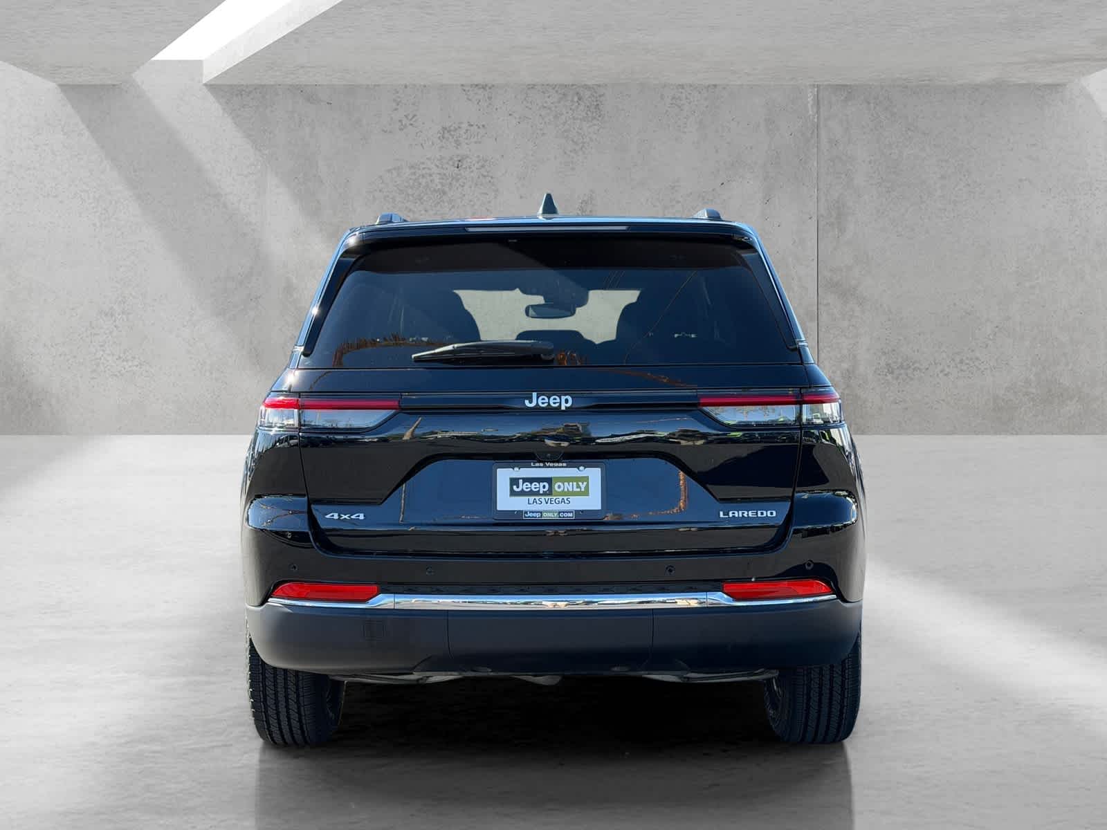 Thumbnail: 2024 Jeep Grand Cherokee - 5