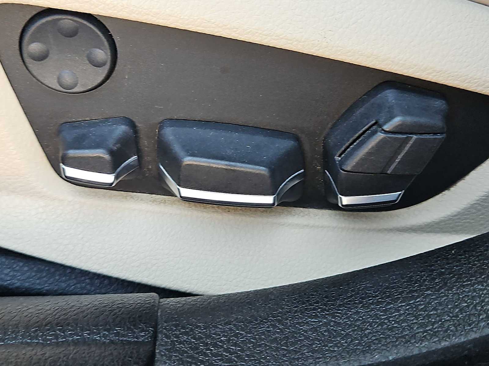 Thumbnail: 2013 BMW 5 Series - 16