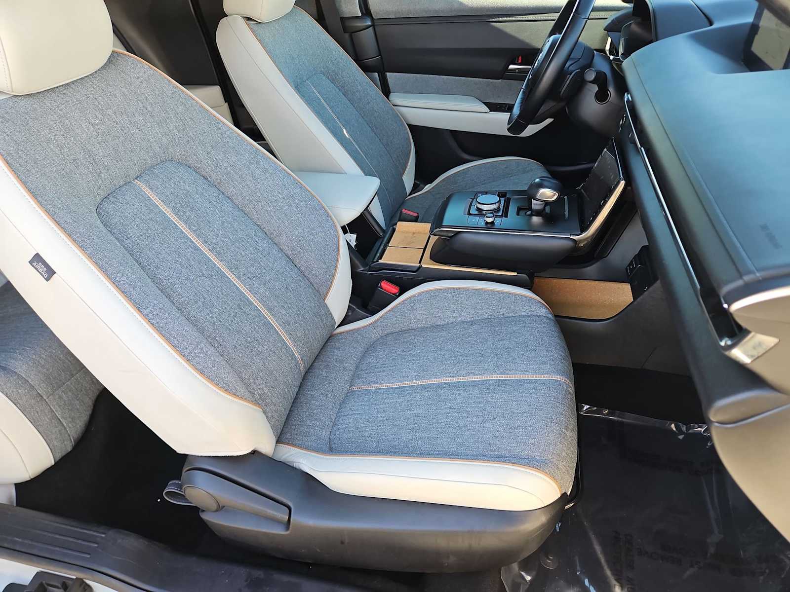 Thumbnail: 2022 Mazda MX-30 - 21