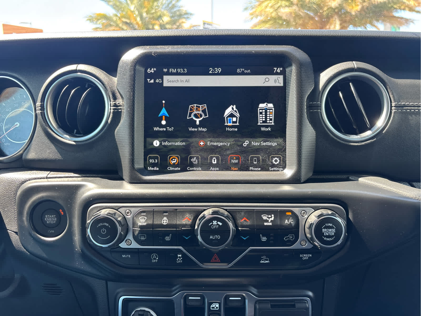 Thumbnail: 2022 Jeep Gladiator - 15