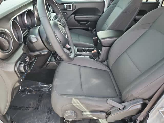 Thumbnail: 2023 Jeep Wrangler - 16