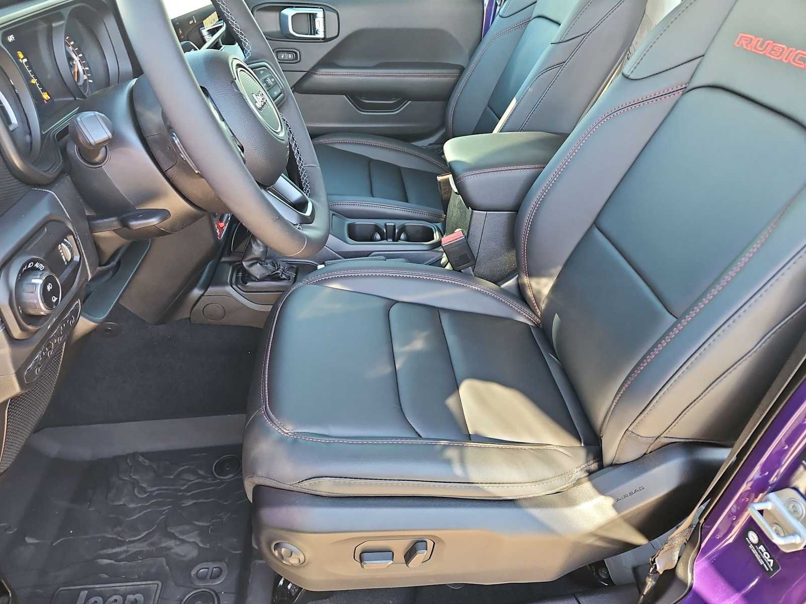 Thumbnail: 2026 Jeep Gladiator - 16