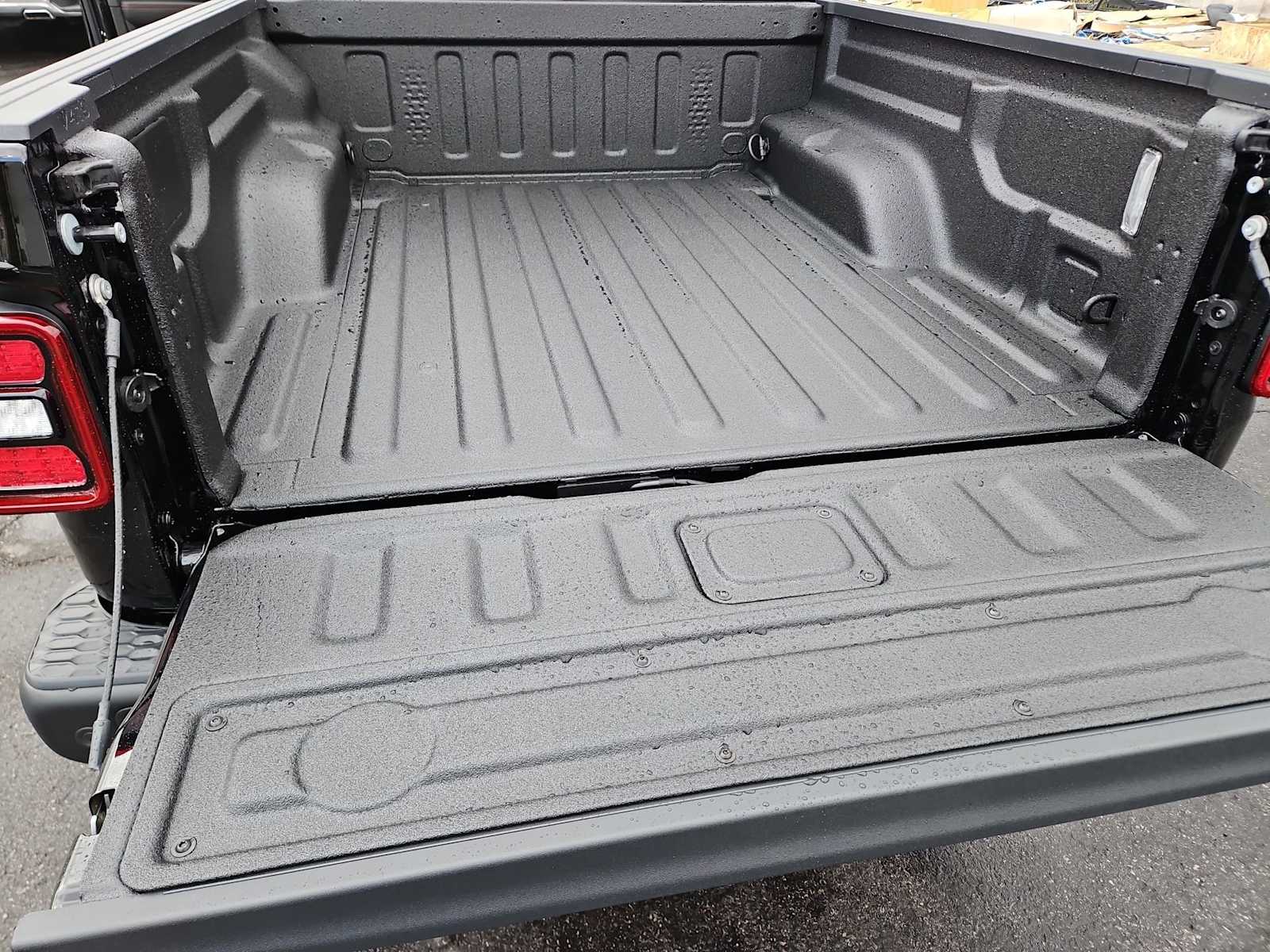 Thumbnail: 2026 Jeep Gladiator - 33