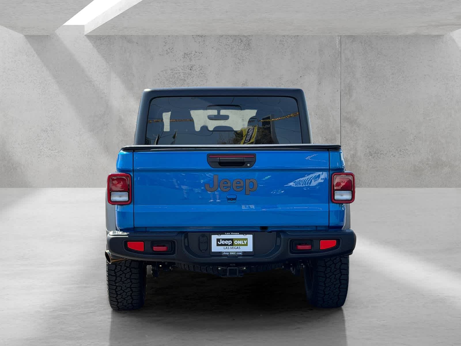 Thumbnail: 2023 Jeep Gladiator - 5