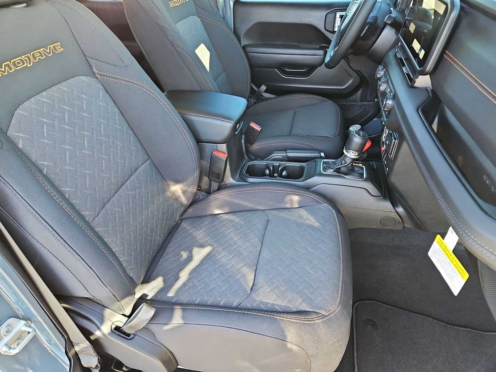 Thumbnail: 2026 Jeep Gladiator - 20