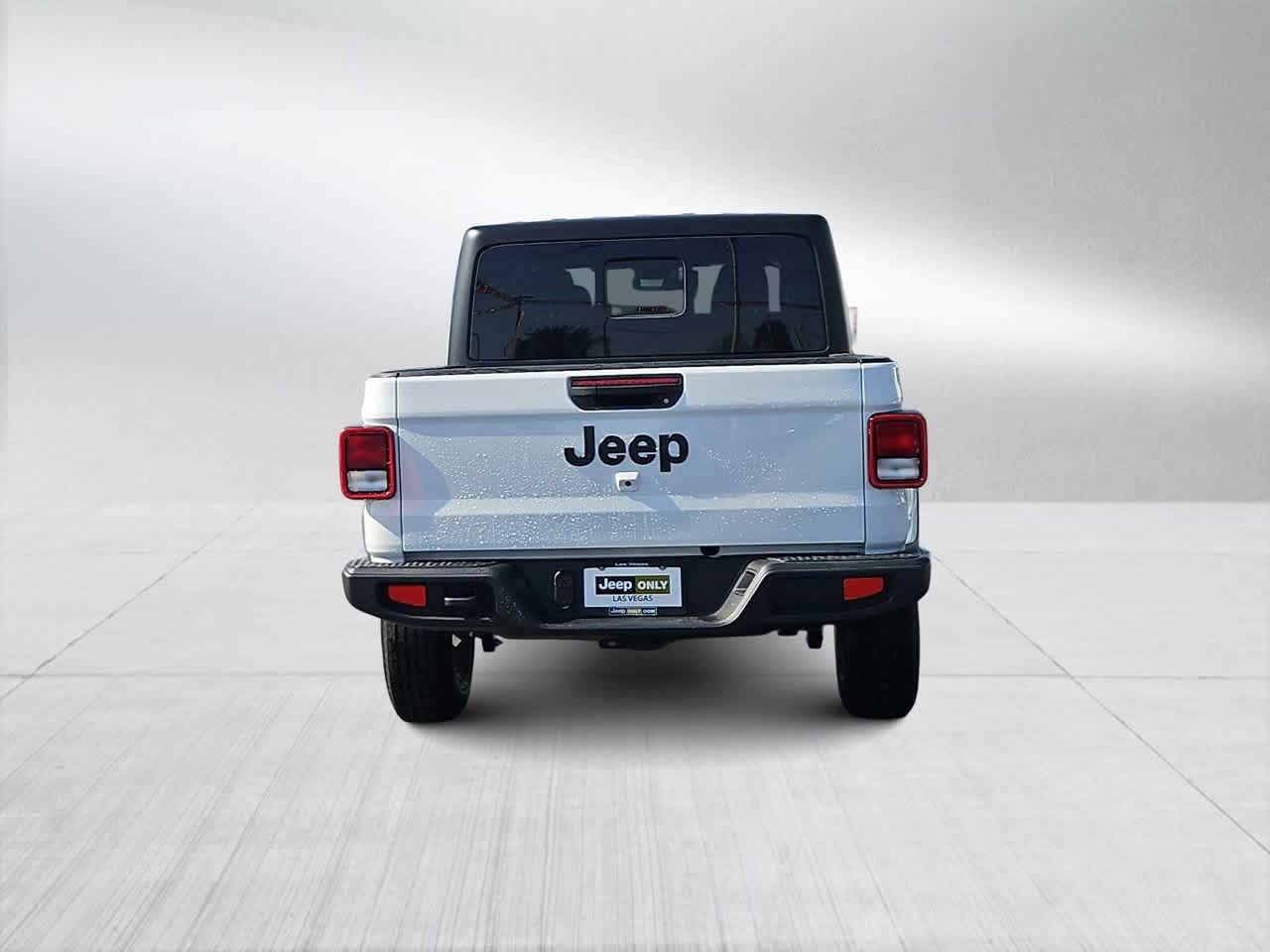 Thumbnail: 2025 Jeep Gladiator - 7