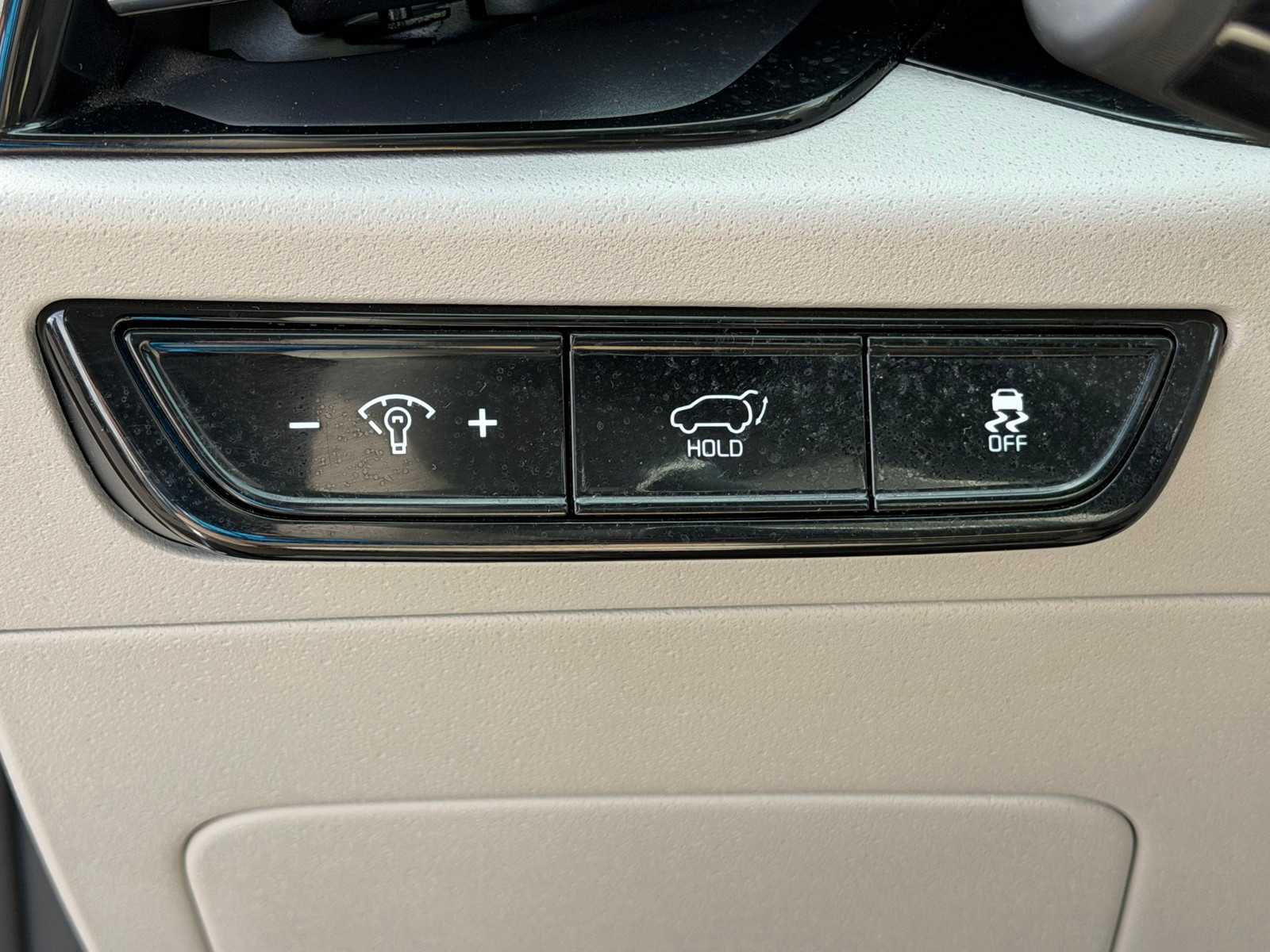 Thumbnail: 2023 Kia Niro - 12
