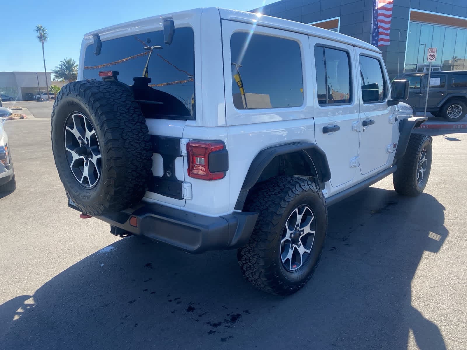 Thumbnail: 2021 Jeep Wrangler - 5